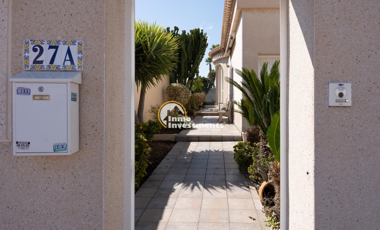 Reventa - Chalet independiente - Playa Flamenca