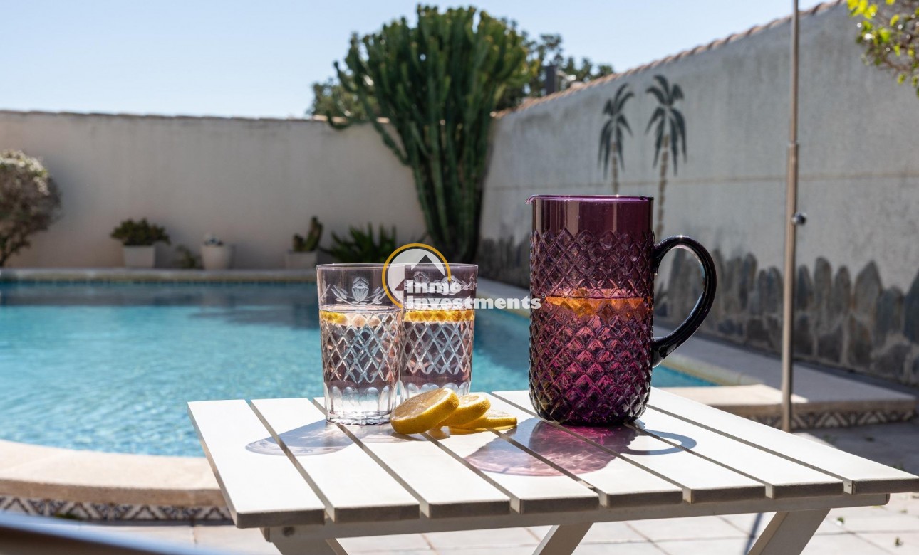 Reventa - Chalet independiente - Playa Flamenca