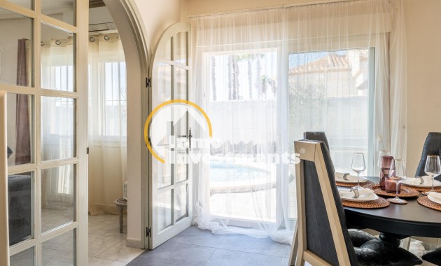 Reventa - Chalet independiente - Playa Flamenca