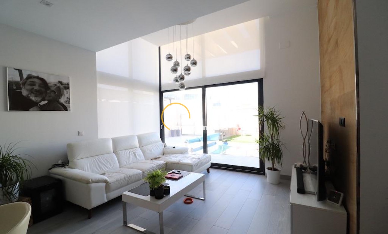 Gebrauchtimmobilien - Villa - Cabo Roig - Lomas de Cabo Roig