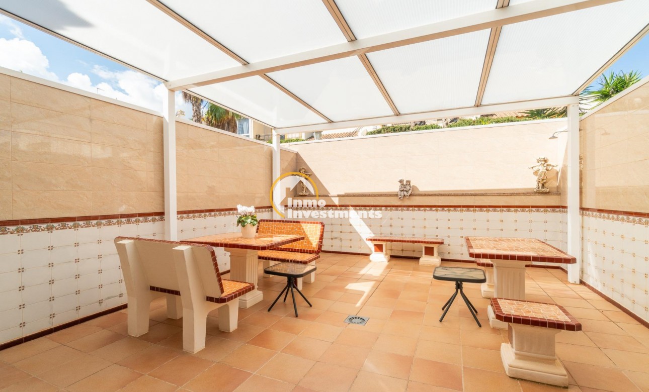 Resale - Villa - Orihuela Costa - Villamartin