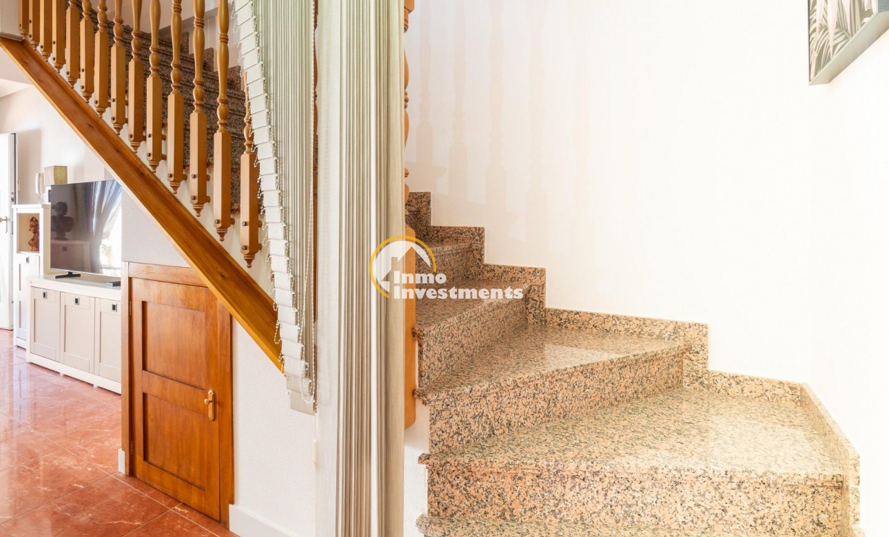 Resale - Villa - Orihuela Costa - Villamartin