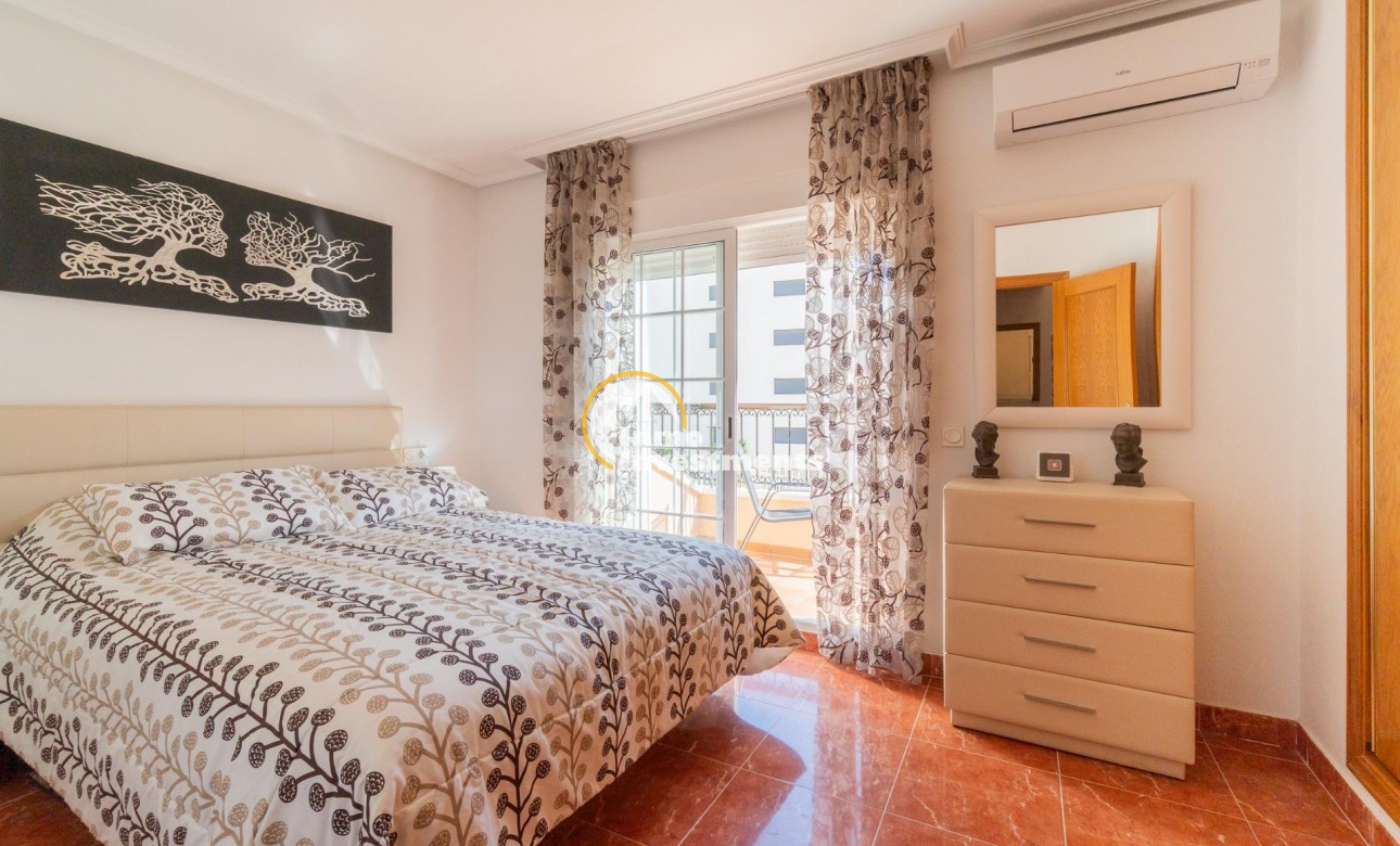Resale - Villa - Orihuela Costa - Villamartin