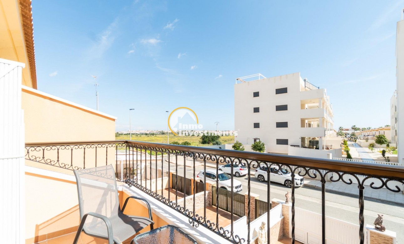 Resale - Villa - Orihuela Costa - Villamartin