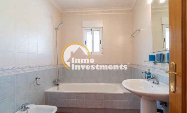 Resale - Villa - Orihuela Costa - Villamartin