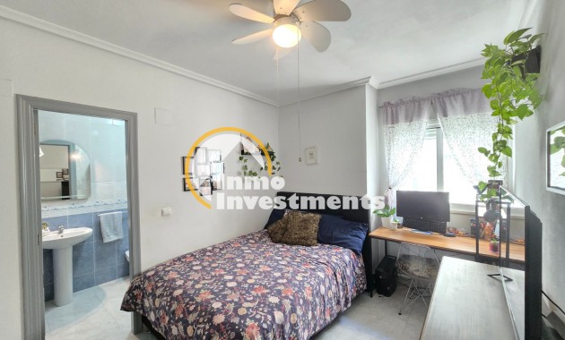 Bestaande bouw - Apartment / Flat * - Los Montesinos *