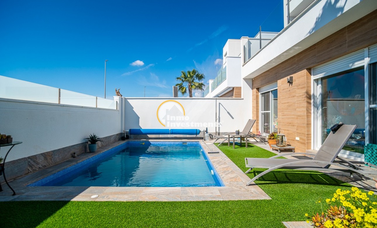 Resale - Villa - Pilar de la Horadada - PILAR DE LA HORADADA