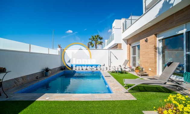 Resale - Villa - Pilar de la Horadada - PILAR DE LA HORADADA