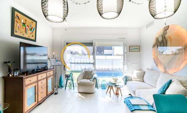 Resale - Villa - Pilar de la Horadada - PILAR DE LA HORADADA