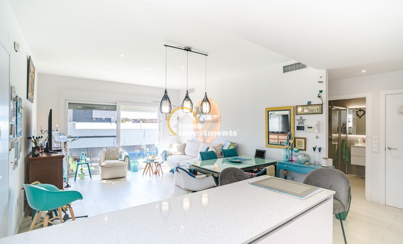 Resale - Villa - Pilar de la Horadada - PILAR DE LA HORADADA