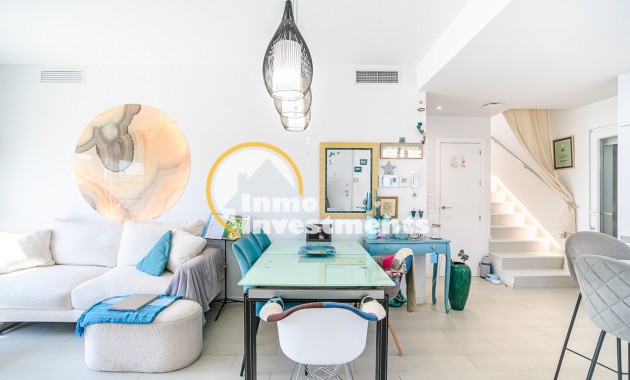 Resale - Villa - Pilar de la Horadada - PILAR DE LA HORADADA