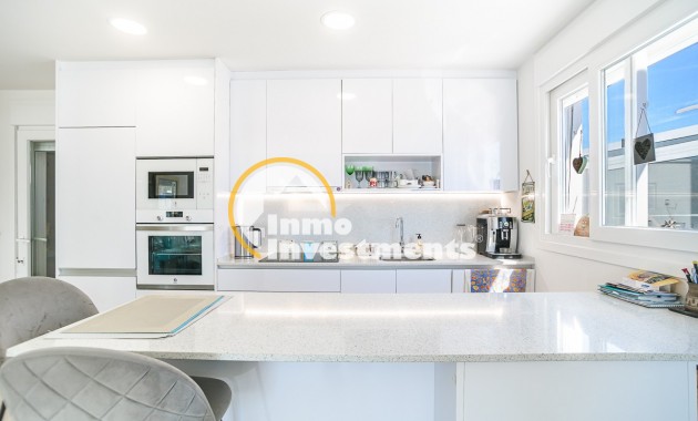 Resale - Villa - Pilar de la Horadada - PILAR DE LA HORADADA