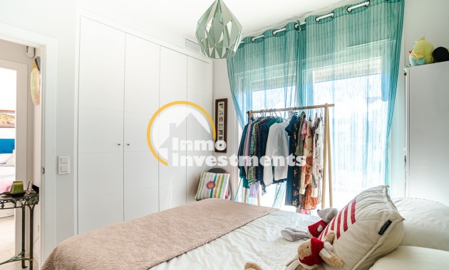 Resale - Villa - Pilar de la Horadada - PILAR DE LA HORADADA