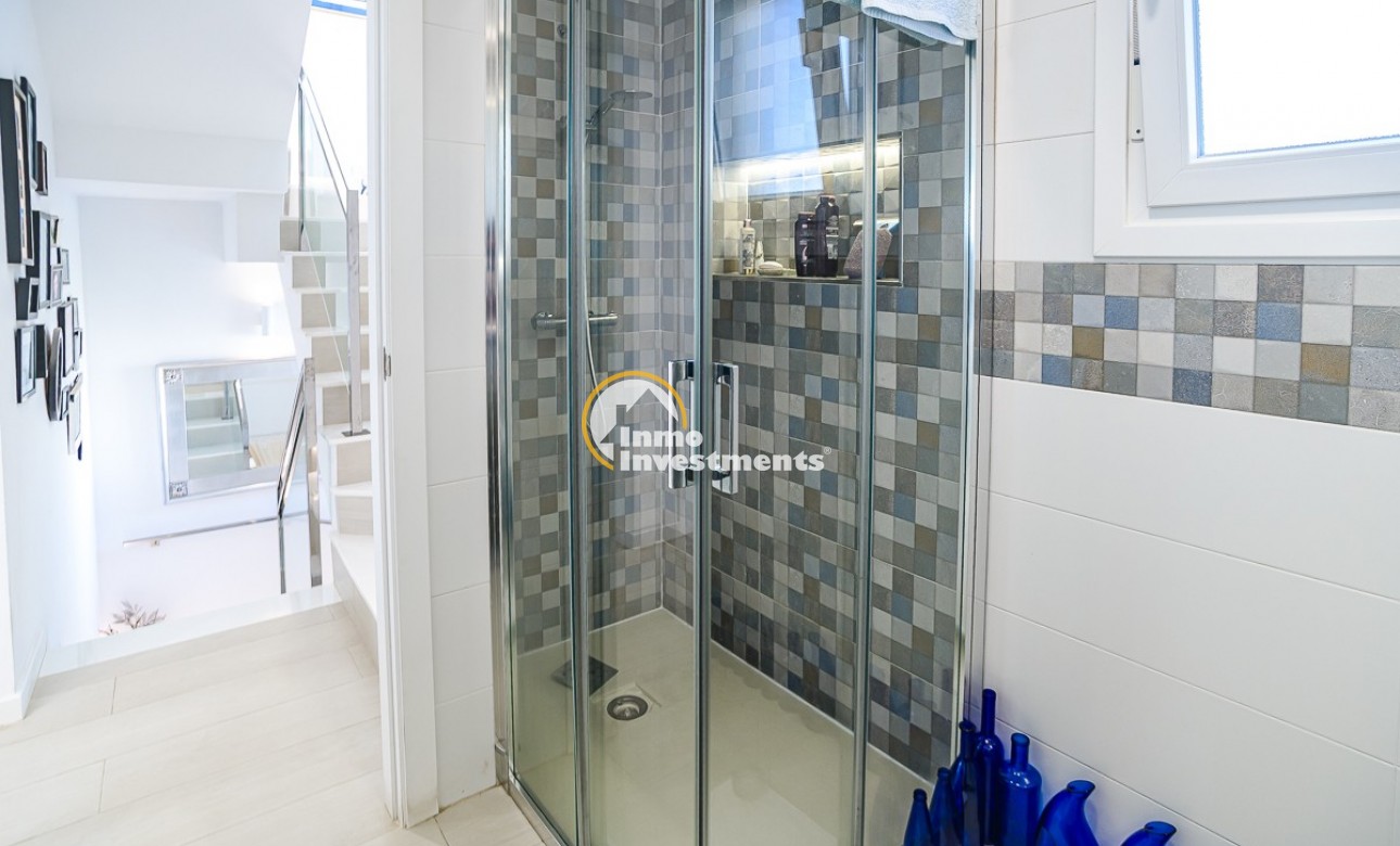 Resale - Villa - Pilar de la Horadada - PILAR DE LA HORADADA