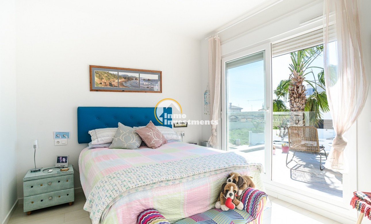 Resale - Villa - Pilar de la Horadada - PILAR DE LA HORADADA