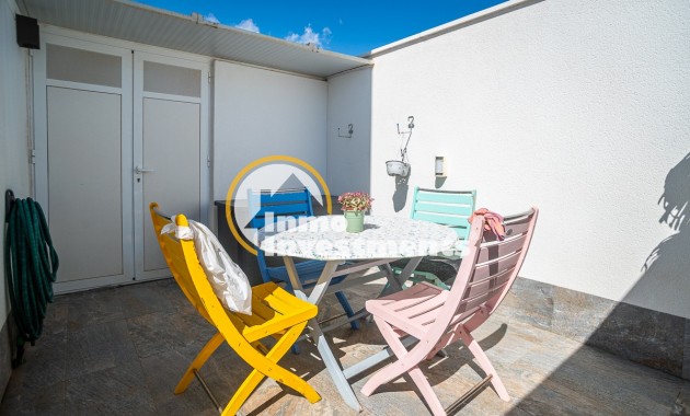 Resale - Villa - Pilar de la Horadada - PILAR DE LA HORADADA