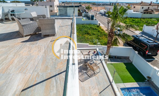 Resale - Villa - Pilar de la Horadada - PILAR DE LA HORADADA