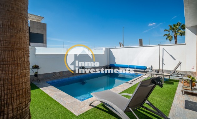 Resale - Villa - Pilar de la Horadada - PILAR DE LA HORADADA