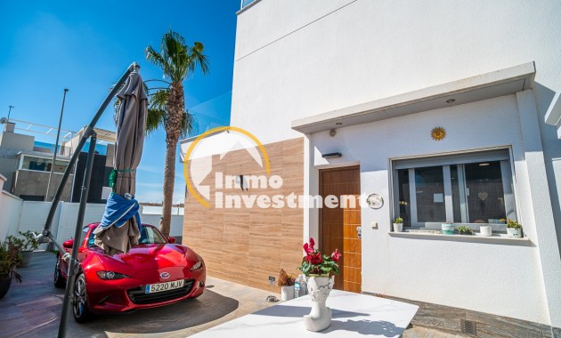 Resale - Villa - Pilar de la Horadada - PILAR DE LA HORADADA