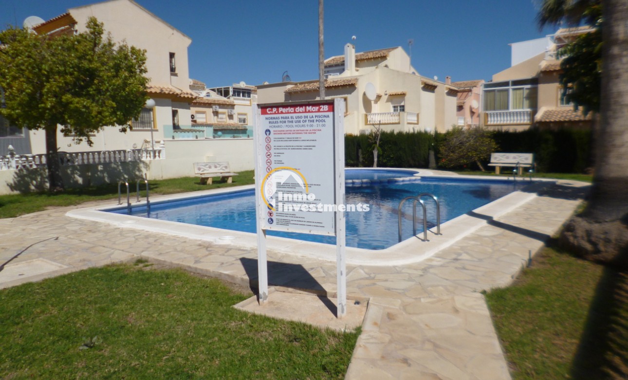 Resale - Semi detached villa - Playa Flamenca