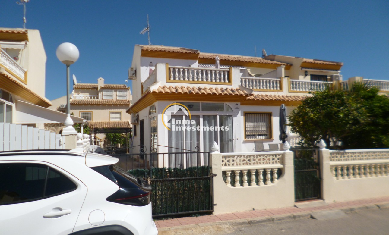 Resale - Semi detached villa - Playa Flamenca