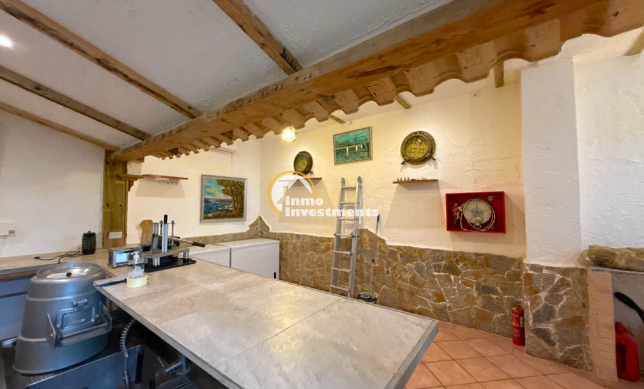 Resale - trespaso - Mil Palmeras