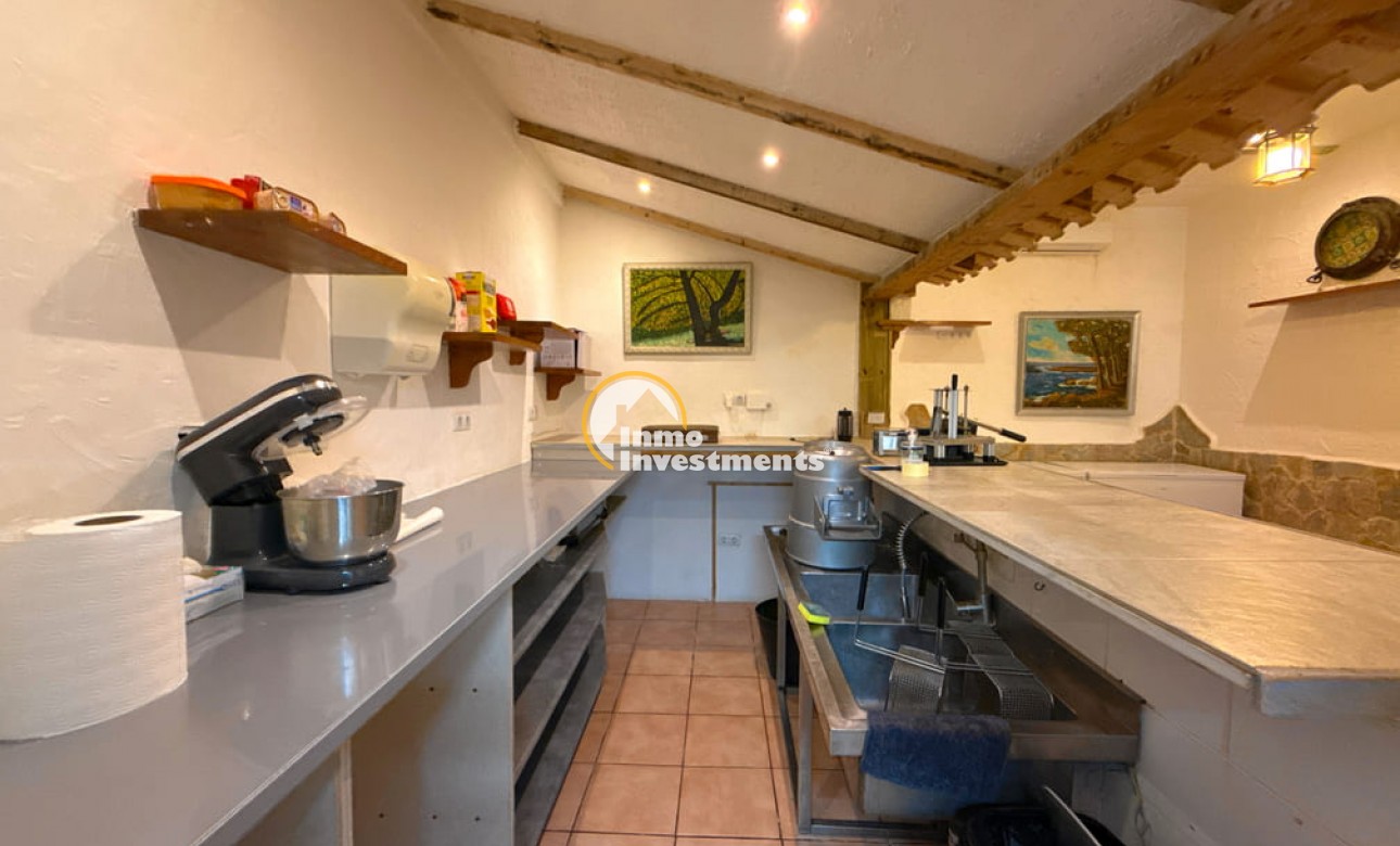 Resale - trespaso - Mil Palmeras