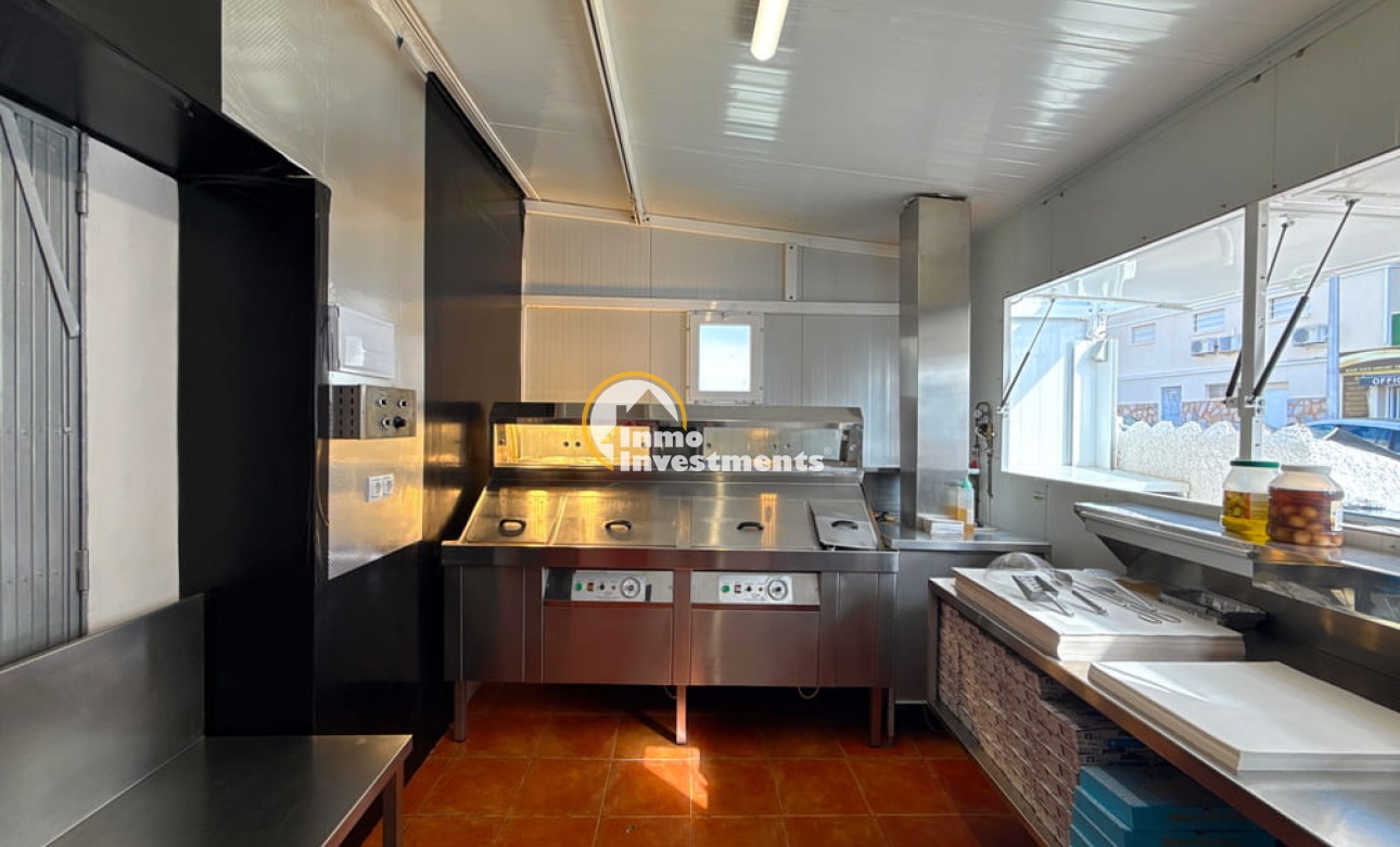 Resale - trespaso - Mil Palmeras