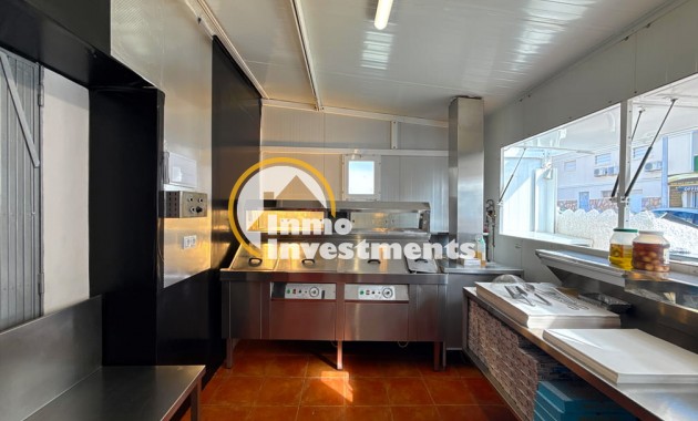 Resale - trespaso - Mil Palmeras