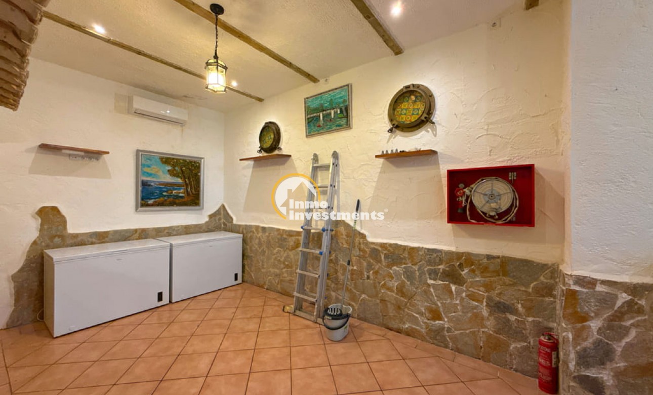 Resale - trespaso - Mil Palmeras