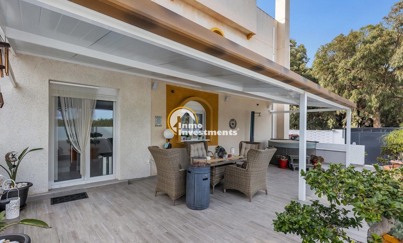 Reventa - Chalet independiente - Guardamar del Segura - Urbanizaciones