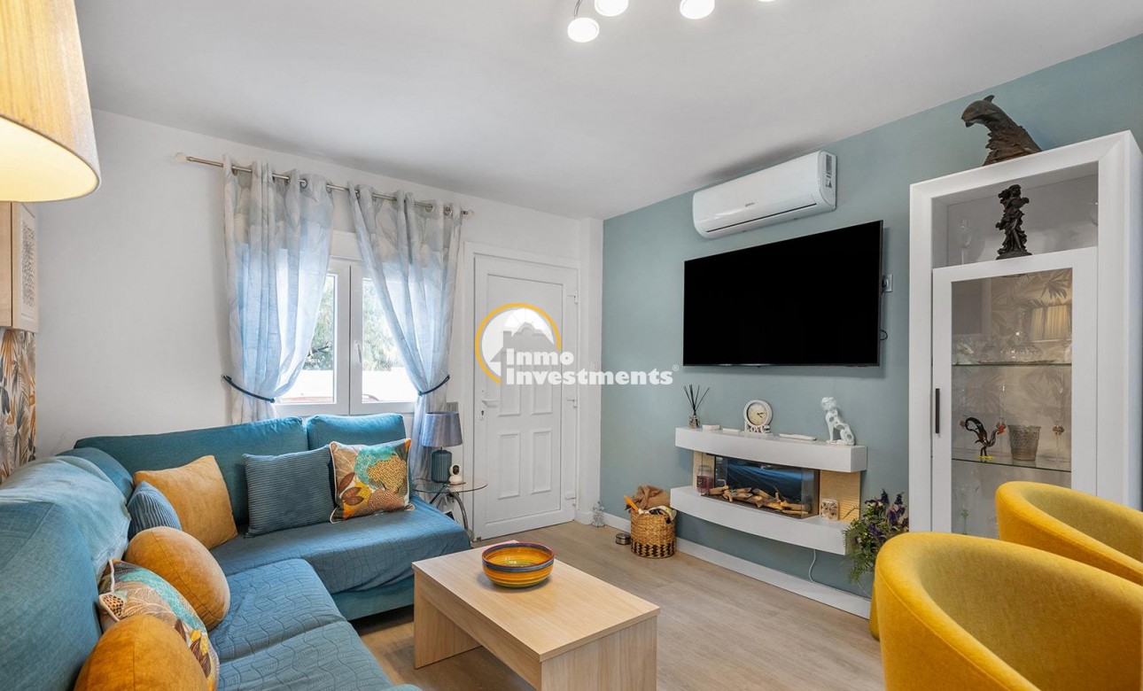 Reventa - Chalet independiente - Guardamar del Segura - Urbanizaciones