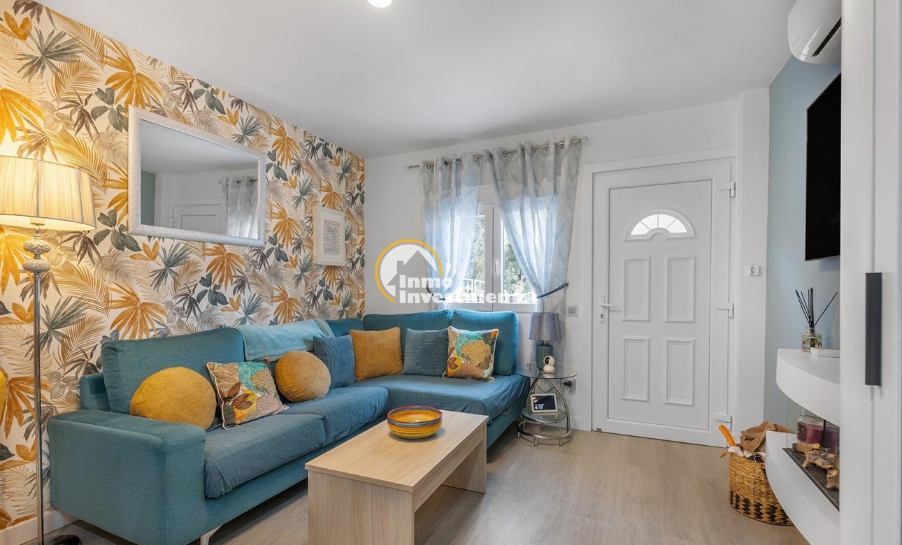 Reventa - Chalet independiente - Guardamar del Segura - Urbanizaciones