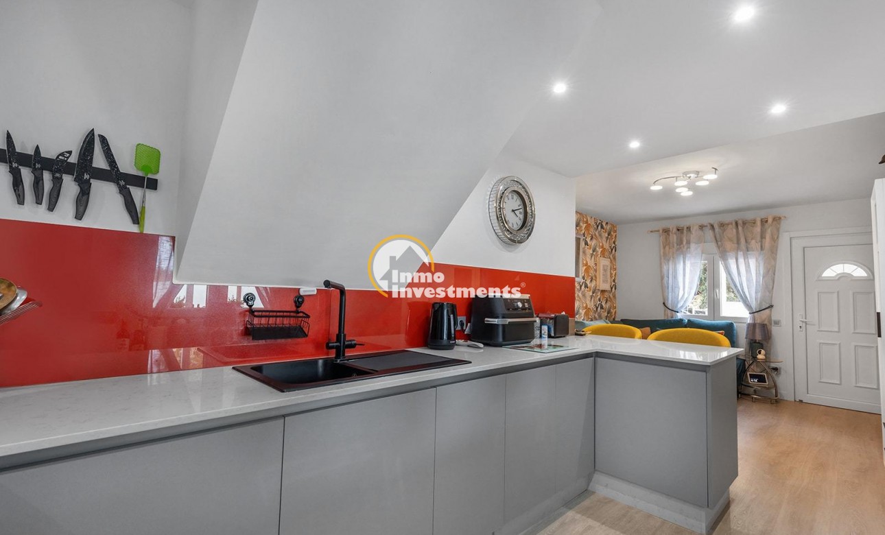 Reventa - Chalet independiente - Guardamar del Segura - Urbanizaciones