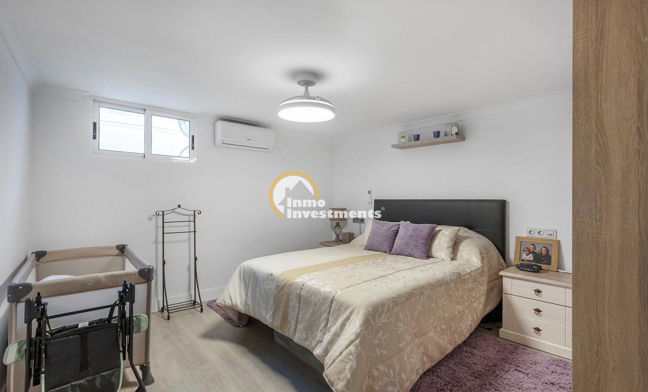 Reventa - Chalet independiente - Guardamar del Segura - Urbanizaciones