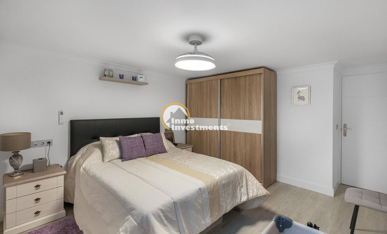 Reventa - Chalet independiente - Guardamar del Segura - Urbanizaciones