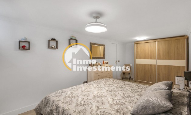 Reventa - Chalet independiente - Guardamar del Segura - Urbanizaciones