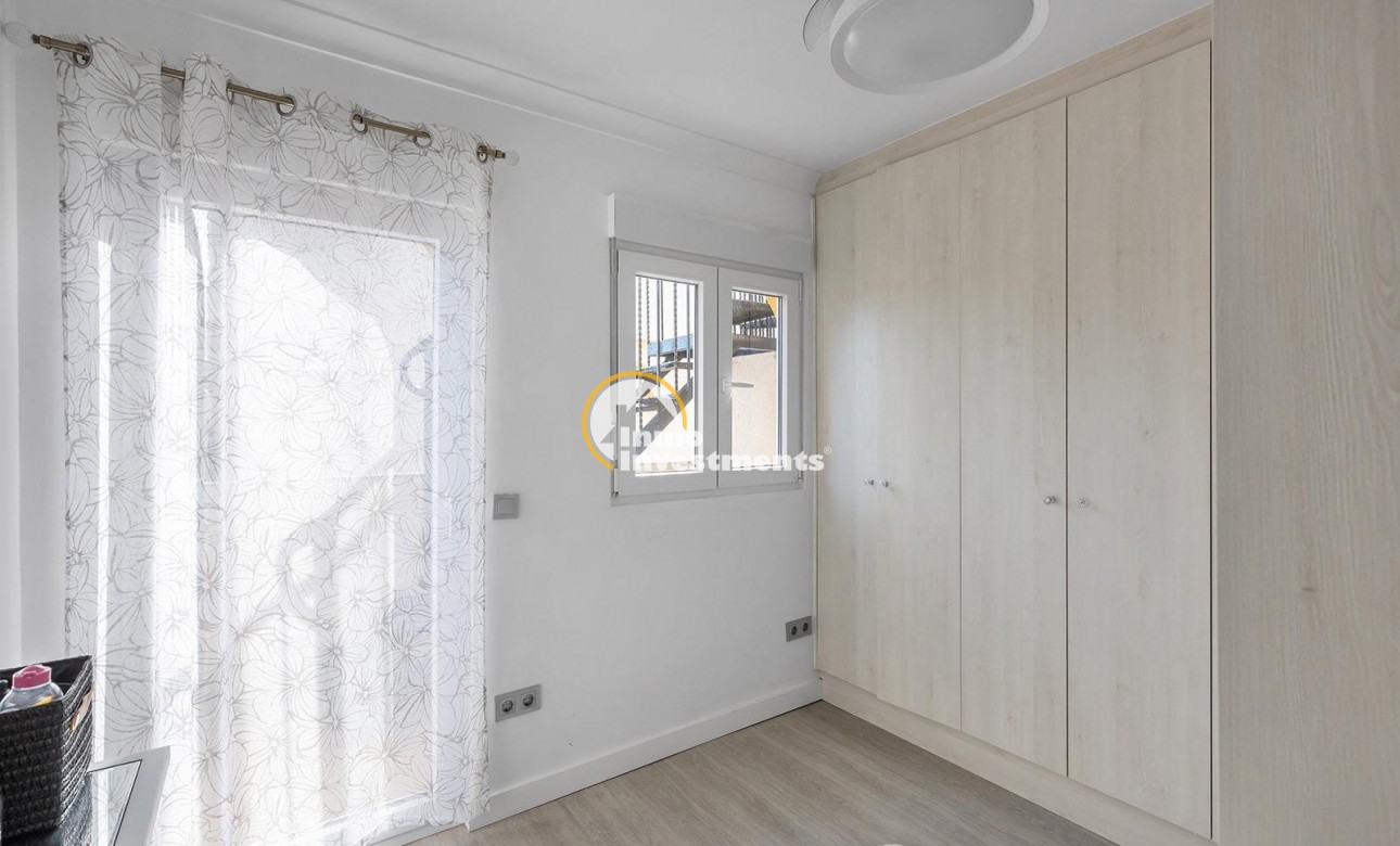 Reventa - Chalet independiente - Guardamar del Segura - Urbanizaciones