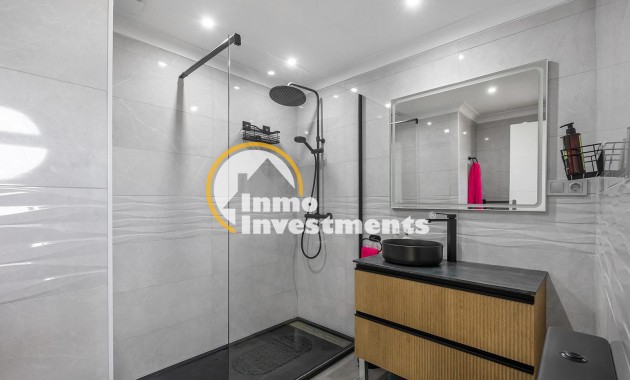 Reventa - Chalet independiente - Guardamar del Segura - Urbanizaciones