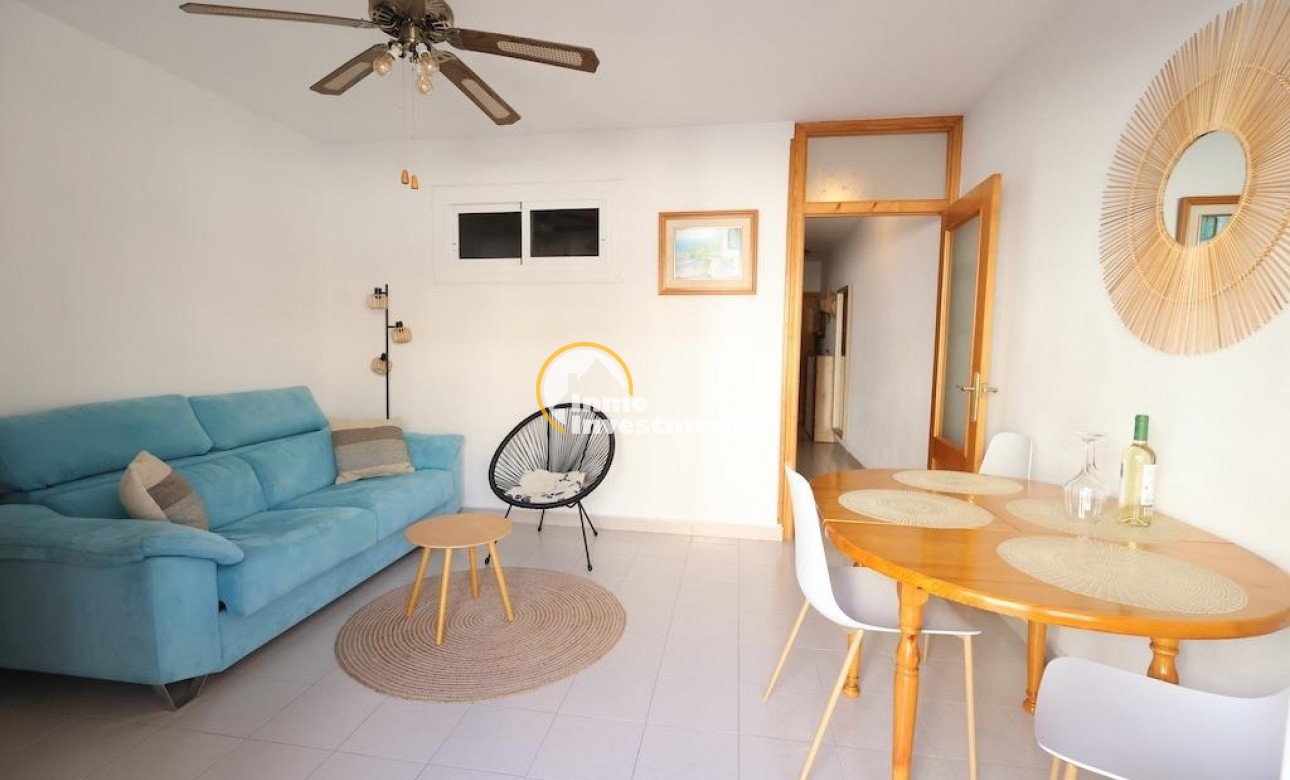 Resale - Apartment - Torrevieja - Torrevieja Centre