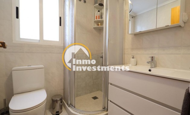 Resale - Apartment - Torrevieja - Torrevieja Centre