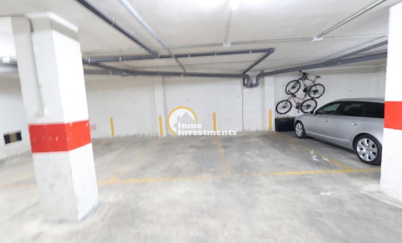 Resale - Apartment - Torrevieja - Torrevieja Centre