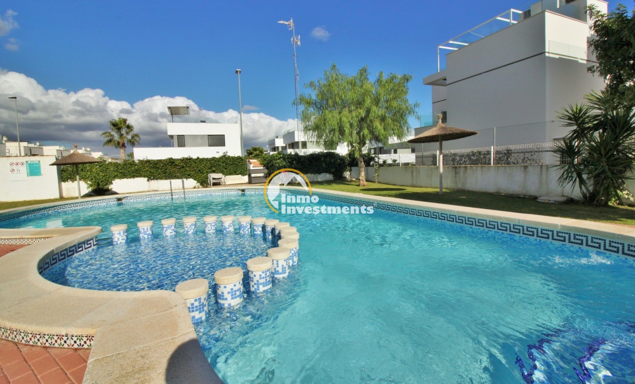 Resale - Town house - Villamartin