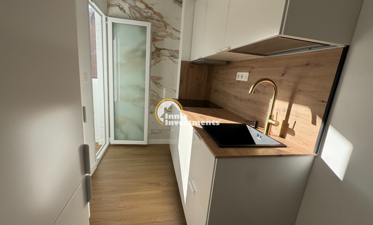 Resale - Apartment - Torrevieja - Punta Prima