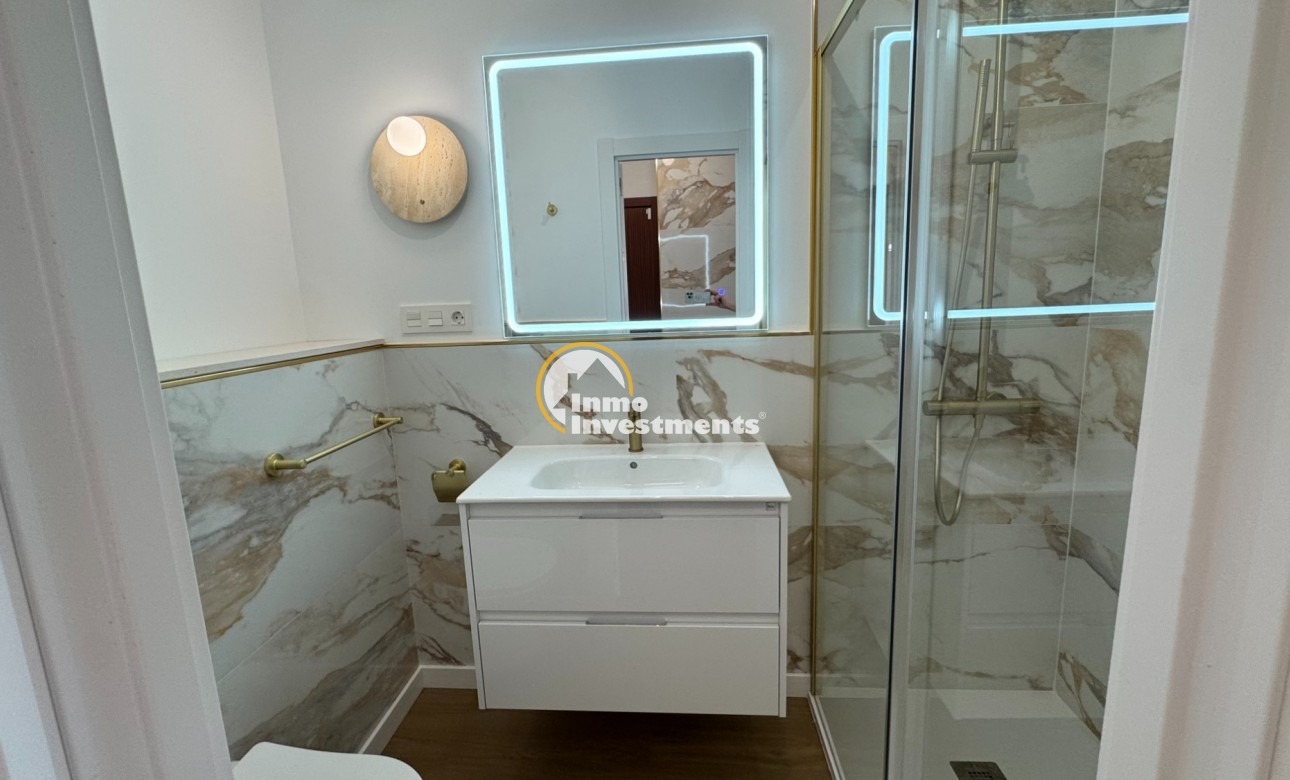 Resale - Apartment - Torrevieja - Punta Prima