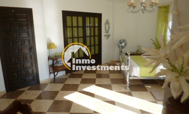 Reventa - Chalet independiente - Villamartin