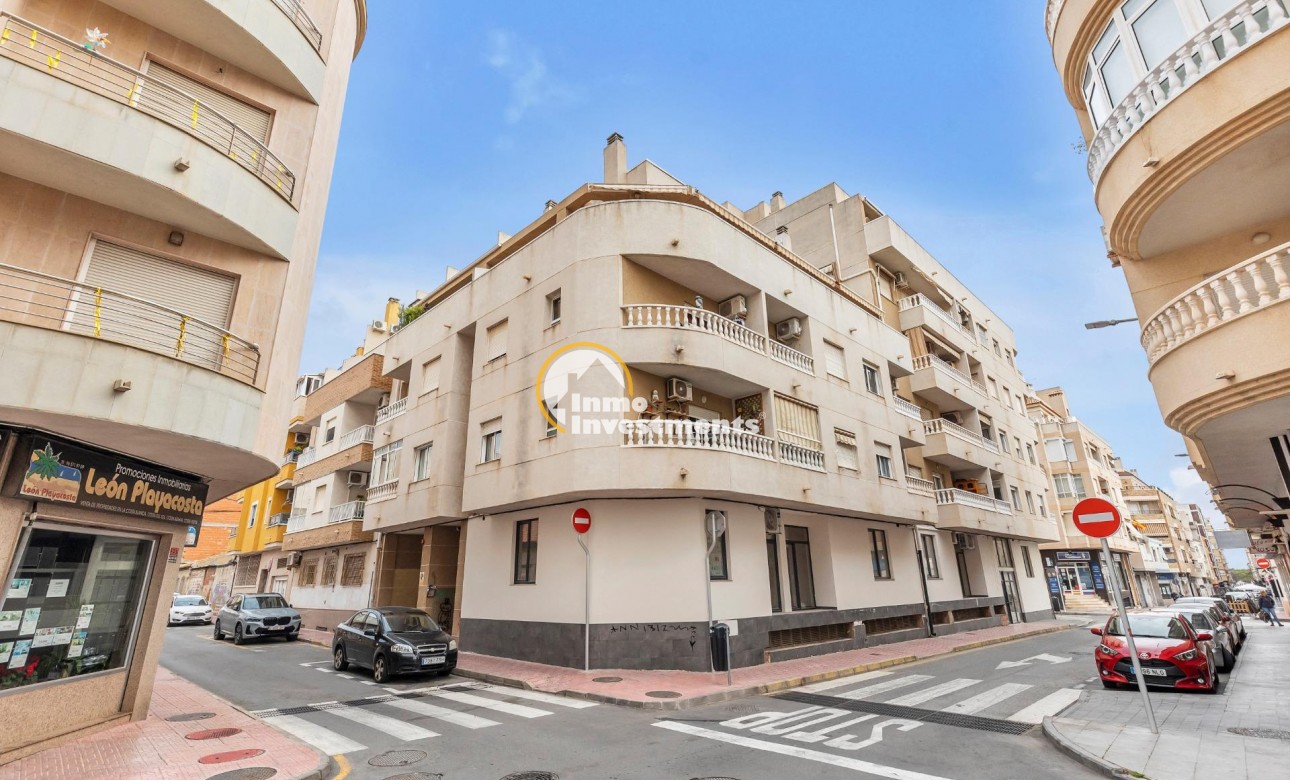 Resale - Apartment - Torrevieja - Torrevieja Centre