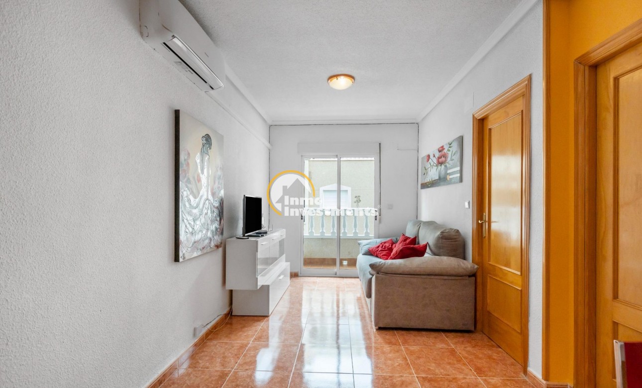 Resale - Apartment - Torrevieja - Torrevieja Centre
