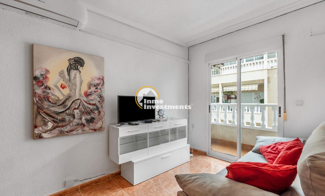 Resale - Apartment - Torrevieja - Torrevieja Centre