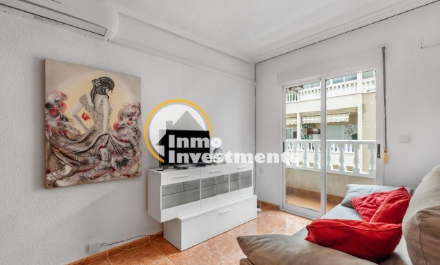 Resale - Apartment - Torrevieja - Torrevieja Centre